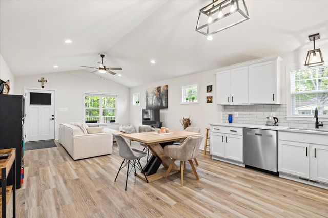 1274 HOLLY VISTA DR, Colonial Beach, VA 22443