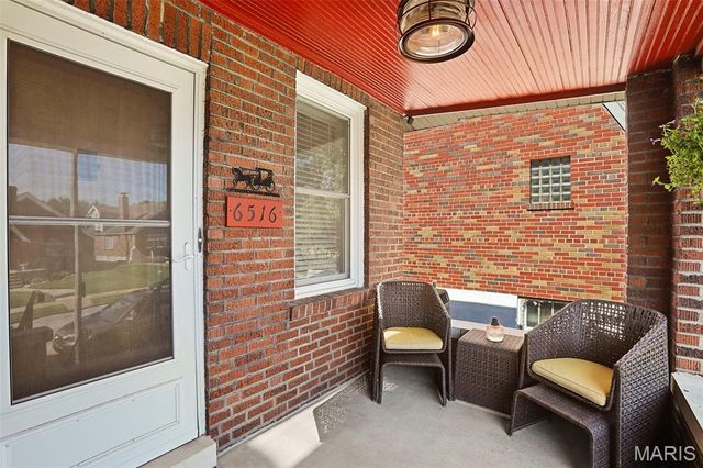 6516 Pernod Avenue, St Louis, MO 63139