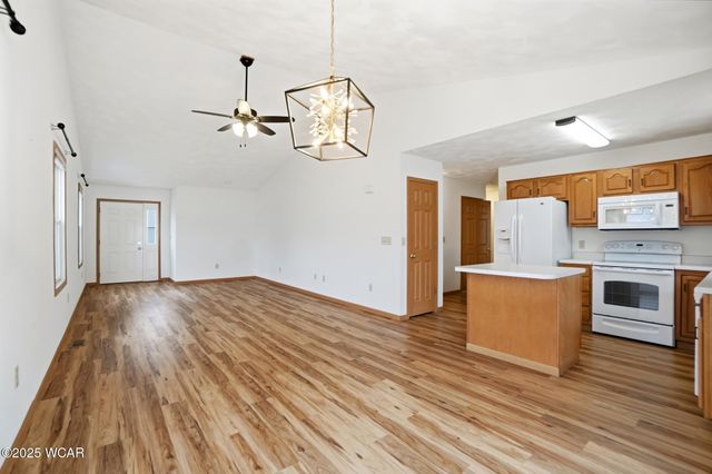 123 Eagles Point W, Lima, OH 45805