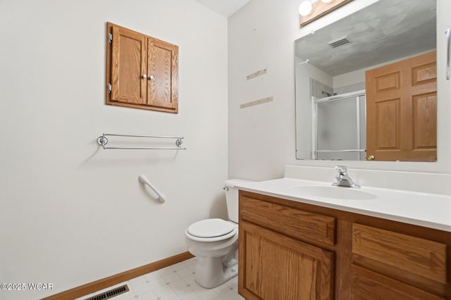 123 Eagles Point W, Lima, OH 45805