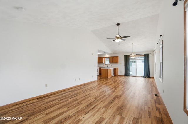 123 Eagles Point W, Lima, OH 45805