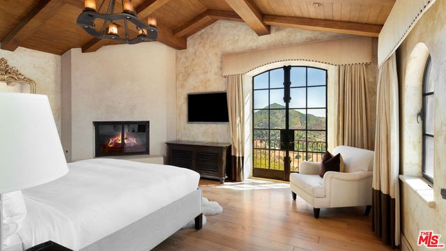 340 N Kanan Dume Road, Malibu, CA 90265