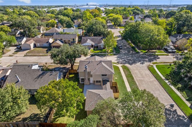 11603 Stone Bridge Drive, Houston, TX 77064