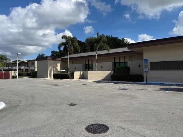 7605 NW 5th Ct 102, Margate, FL 33063