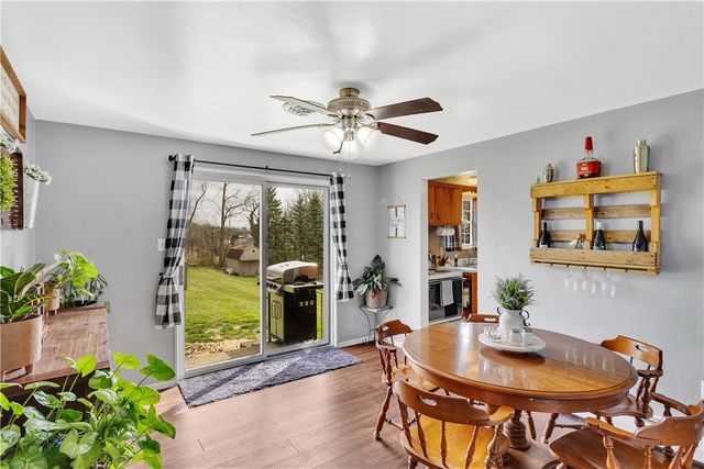 2537 N Lightwood Ave, Bethel Park, PA 15102