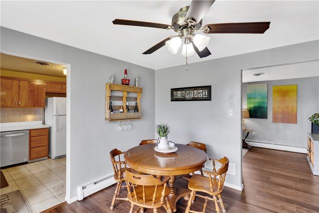 2537 N Lightwood Ave, Bethel Park, PA 15102