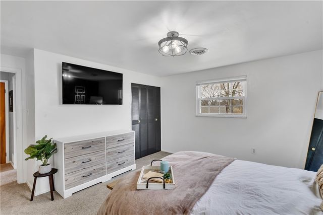 2537 N Lightwood Ave, Bethel Park, PA 15102