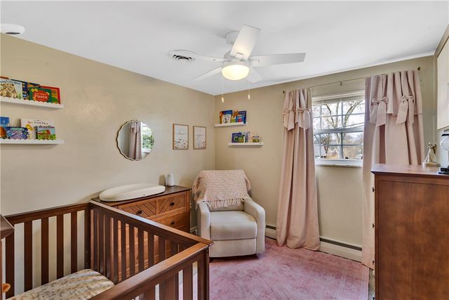 2537 N Lightwood Ave, Bethel Park, PA 15102