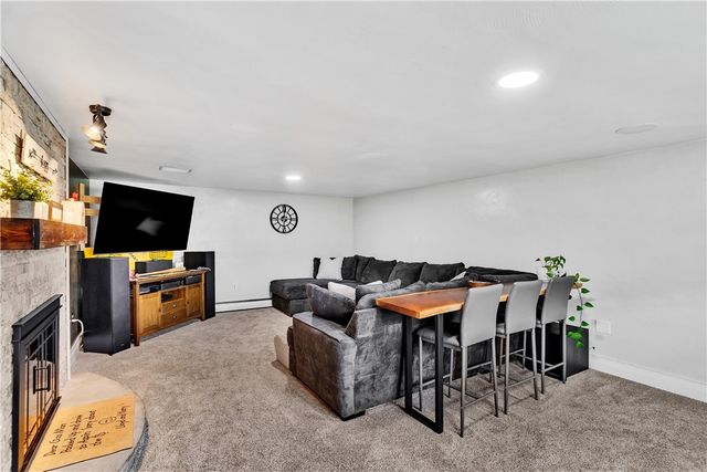 2537 N Lightwood Ave, Bethel Park, PA 15102