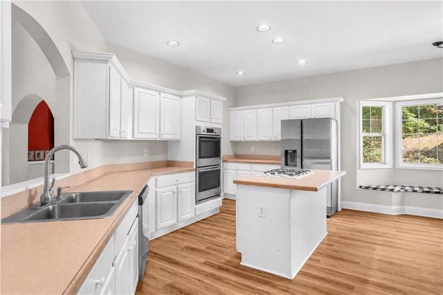 10017 Harmon Springs Drive, Villa Rica, GA 30180