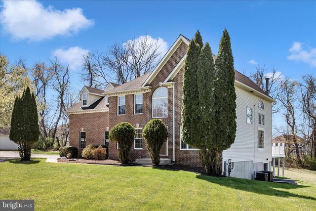 10013 VILLAGE GREEN DR, Woodstock, MD 21163