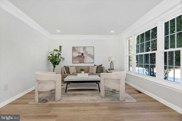 10013 VILLAGE GREEN DR, Woodstock, MD 21163