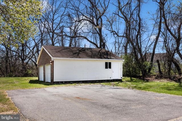 10013 VILLAGE GREEN DR, Woodstock, MD 21163