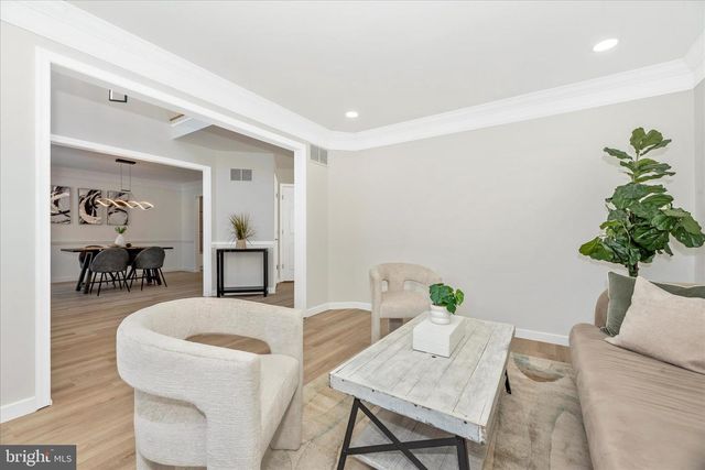 10013 VILLAGE GREEN DR, Woodstock, MD 21163