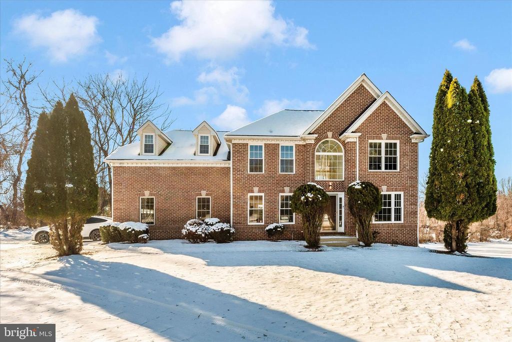 10013 VILLAGE GREEN DR, Woodstock, MD 21163