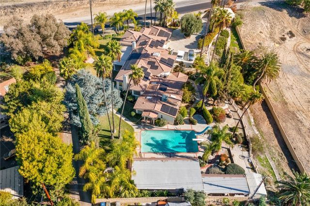 1981 Park, Hemet, CA 92544