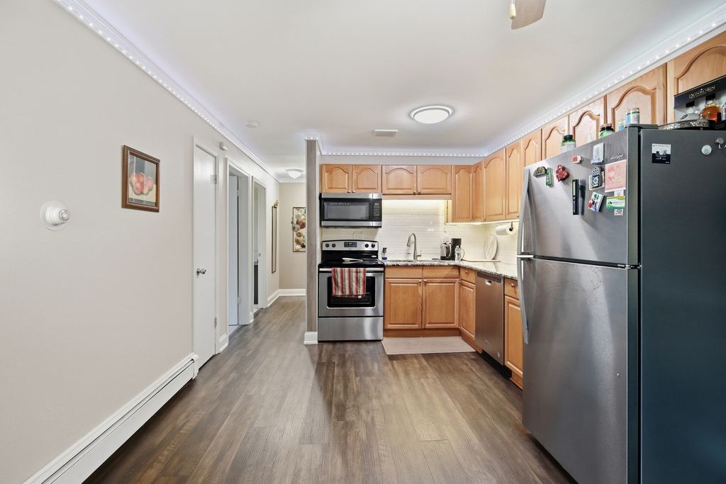 735 Grove Drive 214, Buffalo Grove, IL 60089 — photo 3