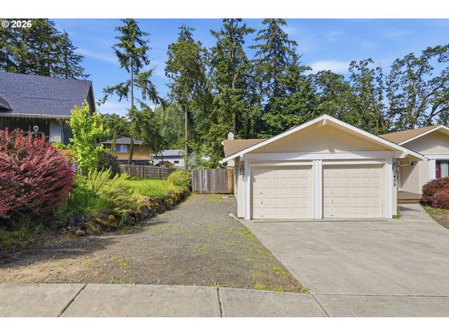 488 CASCADE Dr, Springfield, OR 97478