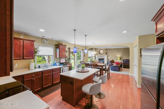8502 Snapdragon Lane, Monclova, OH 43542