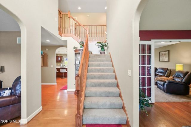 8502 Snapdragon Lane, Monclova, OH 43542