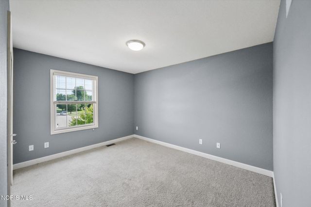 8502 Snapdragon Lane, Monclova, OH 43542