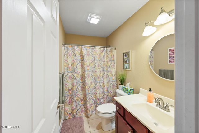 8502 Snapdragon Lane, Monclova, OH 43542