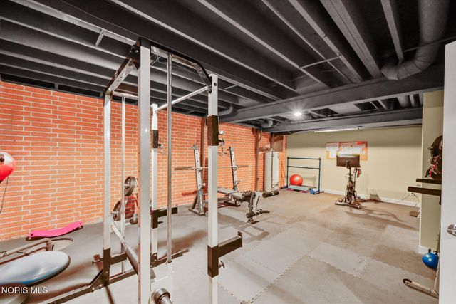 8502 Snapdragon Lane, Monclova, OH 43542