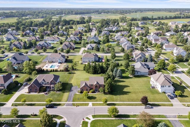 8502 Snapdragon Lane, Monclova, OH 43542