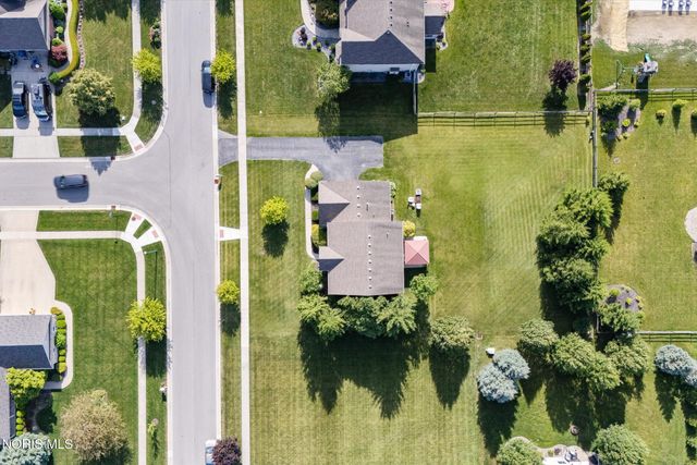 8502 Snapdragon Lane, Monclova, OH 43542