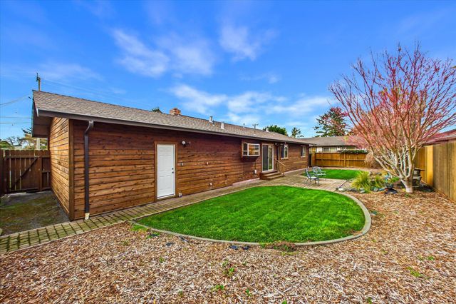 5463 Noe Avenue, Eureka, CA 95503