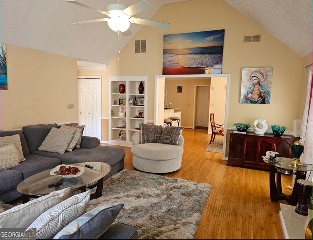 165 Stratford Way, Fayetteville, GA 30214