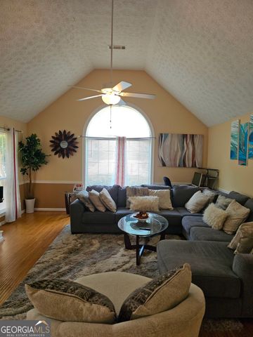 165 Stratford Way, Fayetteville, GA 30214