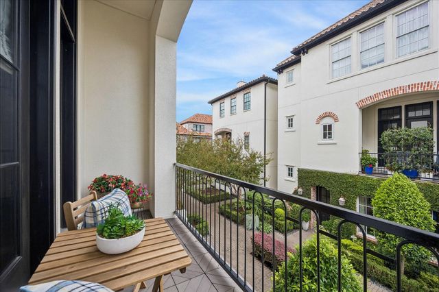1208 Mosaico Lane, Houston, TX 77055