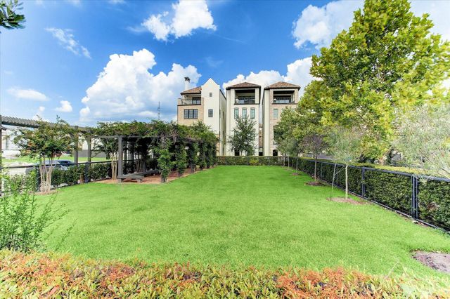 1208 Mosaico Lane, Houston, TX 77055