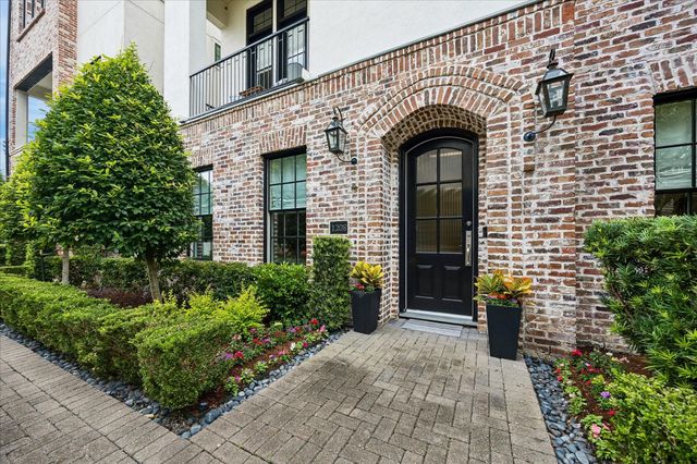 1208 Mosaico Lane, Houston, TX 77055
