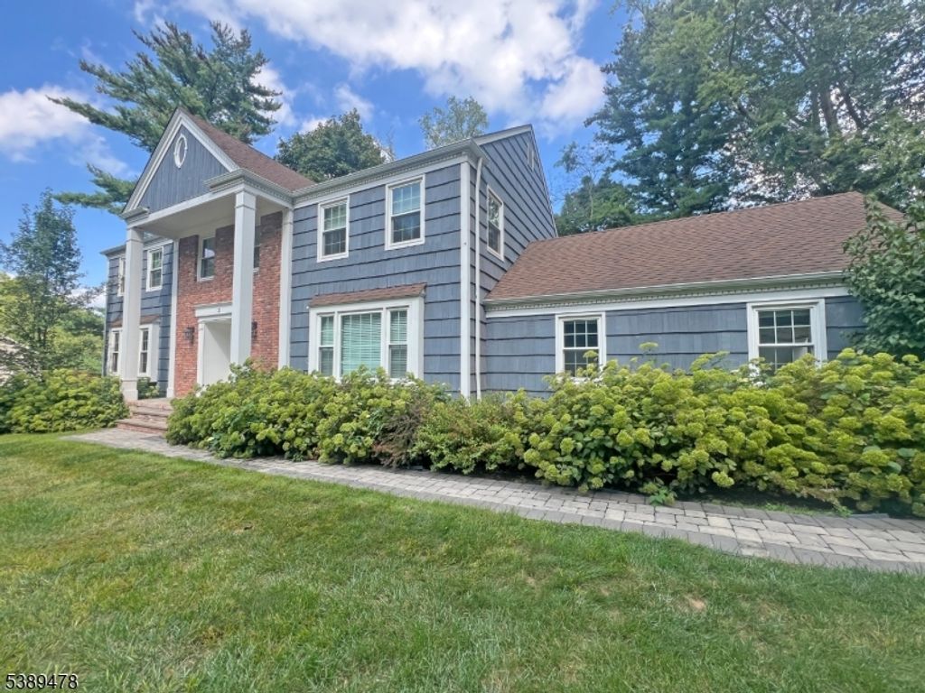 2 Three Gables Rd, Morris Twp., NJ 07960