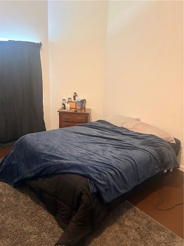131 Spring St, California, PA 15423