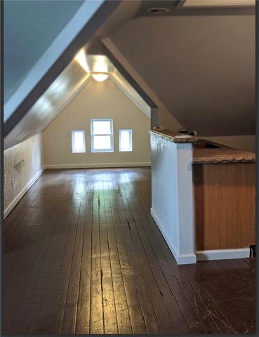 131 Spring St, California, PA 15423