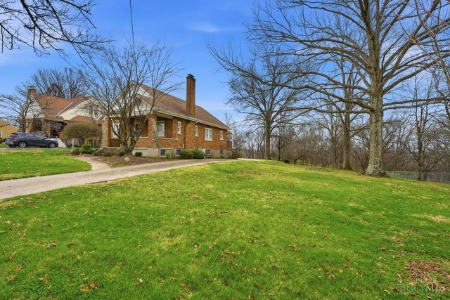 8757 Bridgetown Road, Cleves, OH 45002