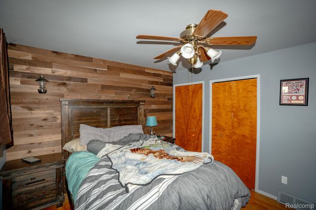 13657 Jenny Drive, Warren, MI 48088