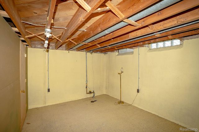 13657 Jenny Drive, Warren, MI 48088