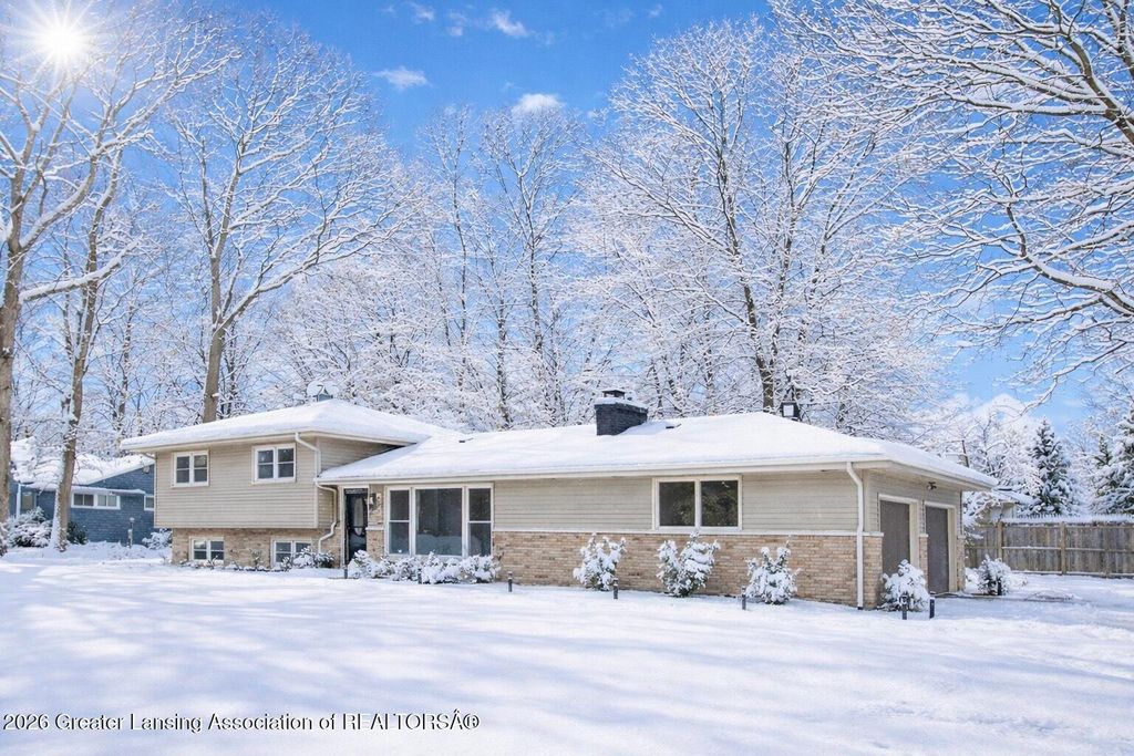 4350 Oakwood Drive, Okemos, MI 48864