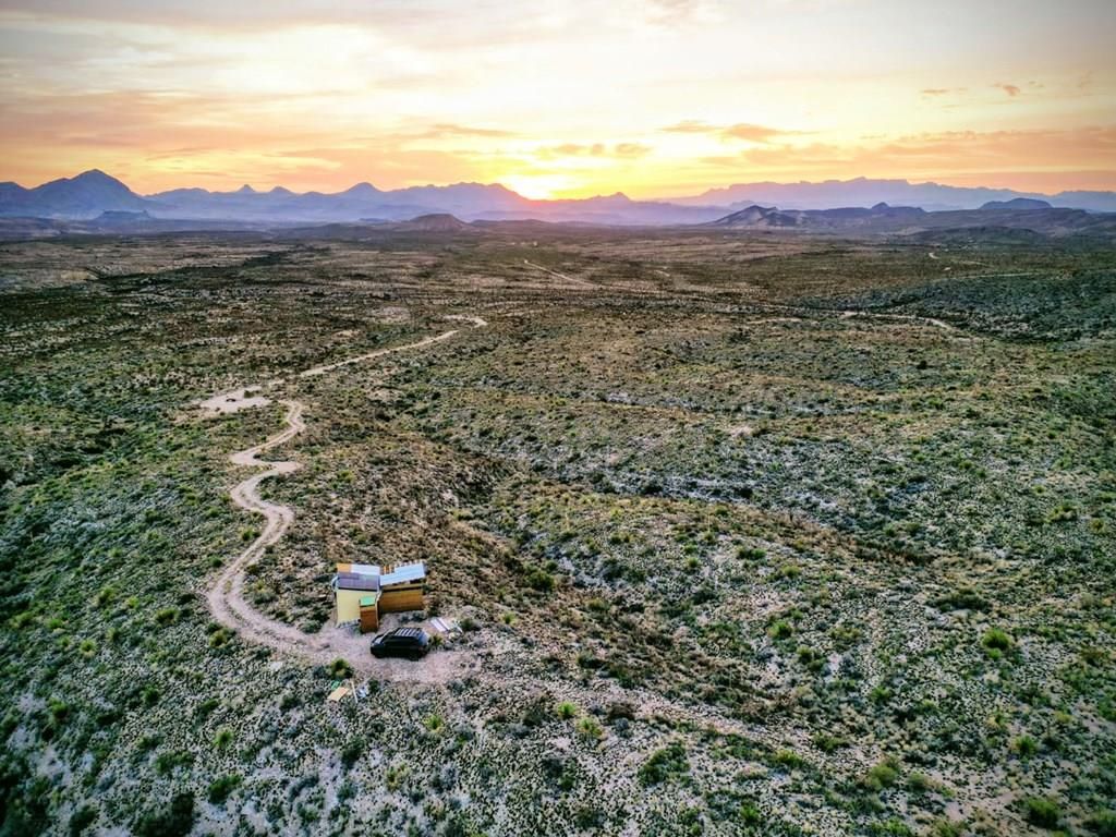 101 Martin Cutacross Rd., Terlingua, TX 79852