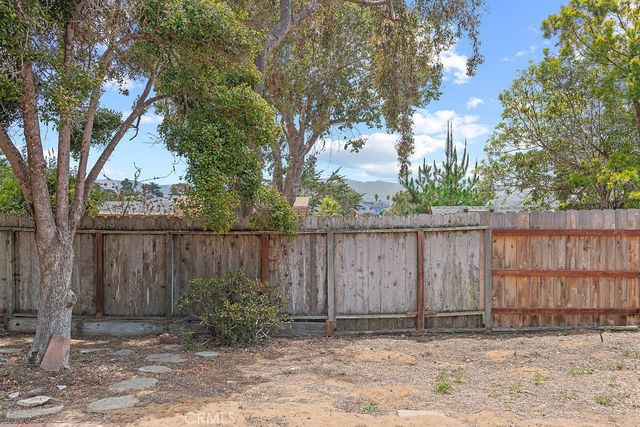 1545 6th Street, Los Osos, CA 93402