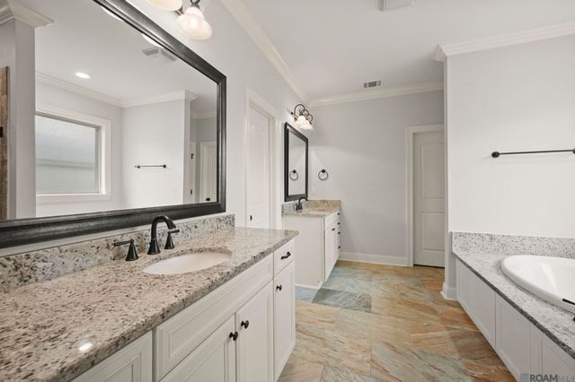 15254 Positano Ct, Prairieville, LA 70769