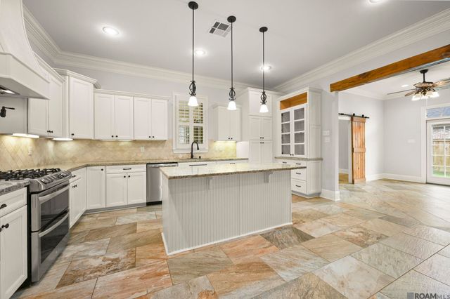 15254 Positano Ct, Prairieville, LA 70769