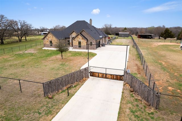 294 County Road 3386, Paradise, TX 76073