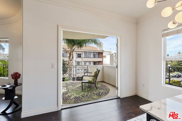 1862 S Bentley Avenue 202, Los Angeles, CA 90025