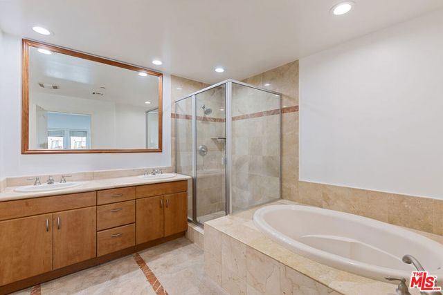 1862 S Bentley Avenue 202, Los Angeles, CA 90025