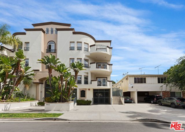 1862 S Bentley Avenue 202, Los Angeles, CA 90025